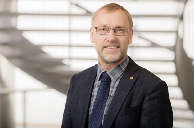 Paul Christensson, tidigare regionordförande för LRF i Västra Götaland och <span>vice ordförande </span>i skogskoncernen Södra, är av valberedningen fföreslagen att ersätta Sven-Erik Hammar i LRFs styrelse.