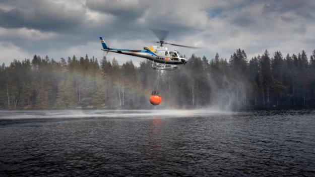 Helikopter för brandbekämpning.