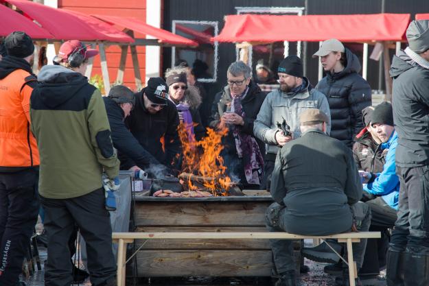 Bild från tidigare år då Bamsesågen haft &Ouml;ppet Hus. Evenemanget brukar locka fler än 500 besökare, vilket gör att det i år behöver flyttas fram på grund av det nya coronaviruset covid-15.