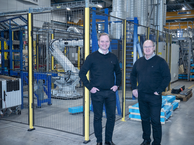 Urban Hadarsson, ny VD för Olofsfors, och Göran Nyberg, avgående VD på Olofsfors AB.