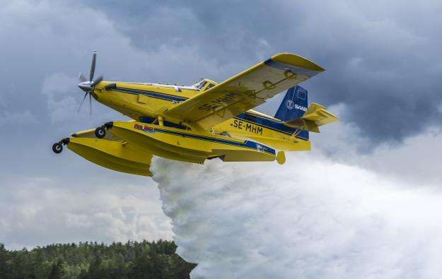 Mindre skopande flygplan för brandbekämpning från luften.