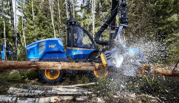 Tillsammans ger uppdateringarna på Rottne EGS 406 ytterligare högre driftsäkerhet och ökad produktion.