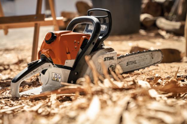 Med elektroniska sensorn STIHL Smart Connector, STIHLs app och portalen STIHL Connect Pro Portal för professionella användare kommer användarna ha tillgång till värdefull användningsstatistik, historik och en direktkoppling till återförsäljare för maskinservice.